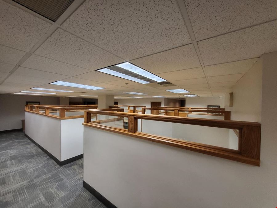 220 S Broadway - Downtown Business Suite