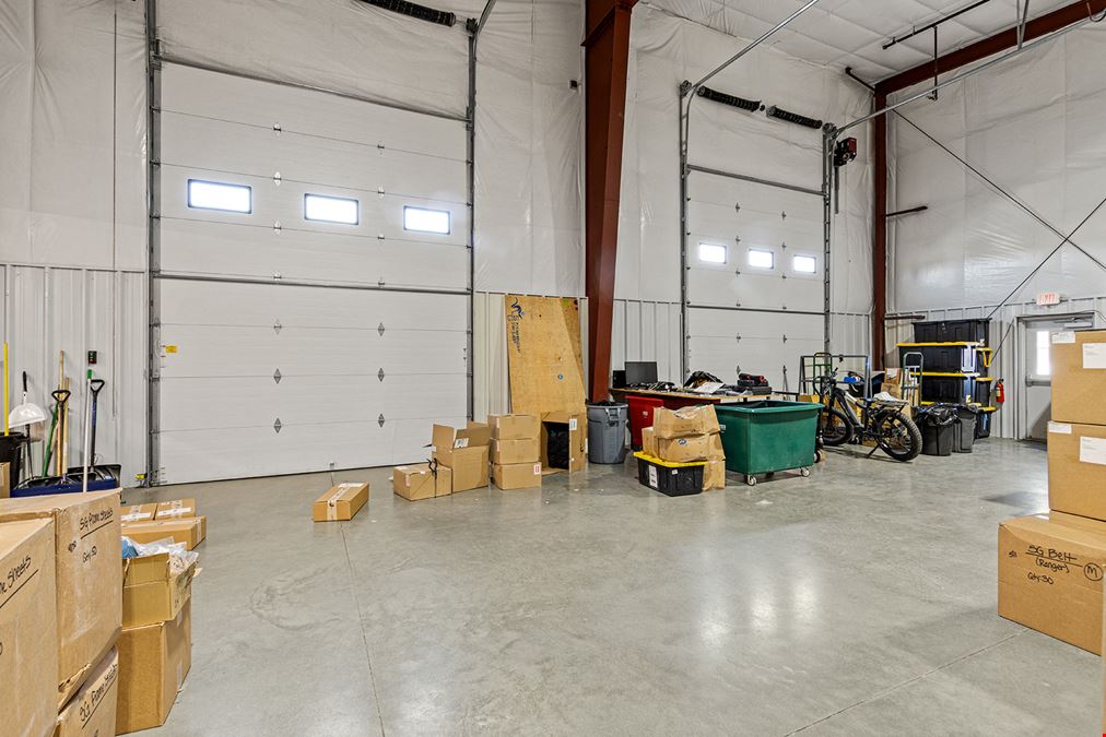 13,500 SF Prime Warehouse & Retail Building