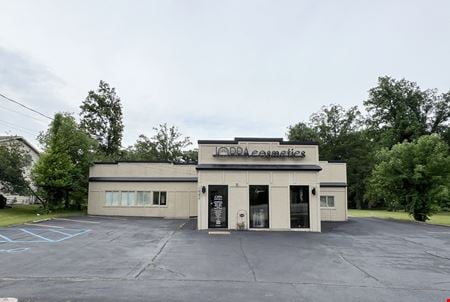 Preview of commercial space at 1942 E. Dupont Road