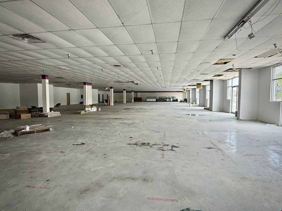 West Gate Plaza