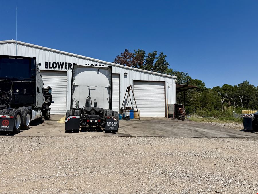 15844 Hwy 31 West