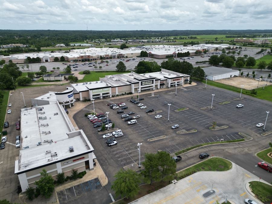 Shops at Barnes Crossing