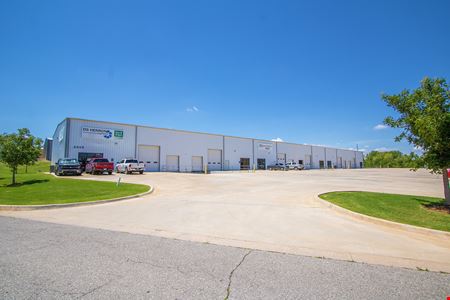 Preview of Industrial space for Rent at 8009 Glade Ave