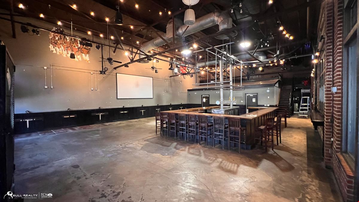 Atlanta - Little Five Points Mixed-Use Building - Inman Park, Candler Park, East Atlanta, Poncey-Highland