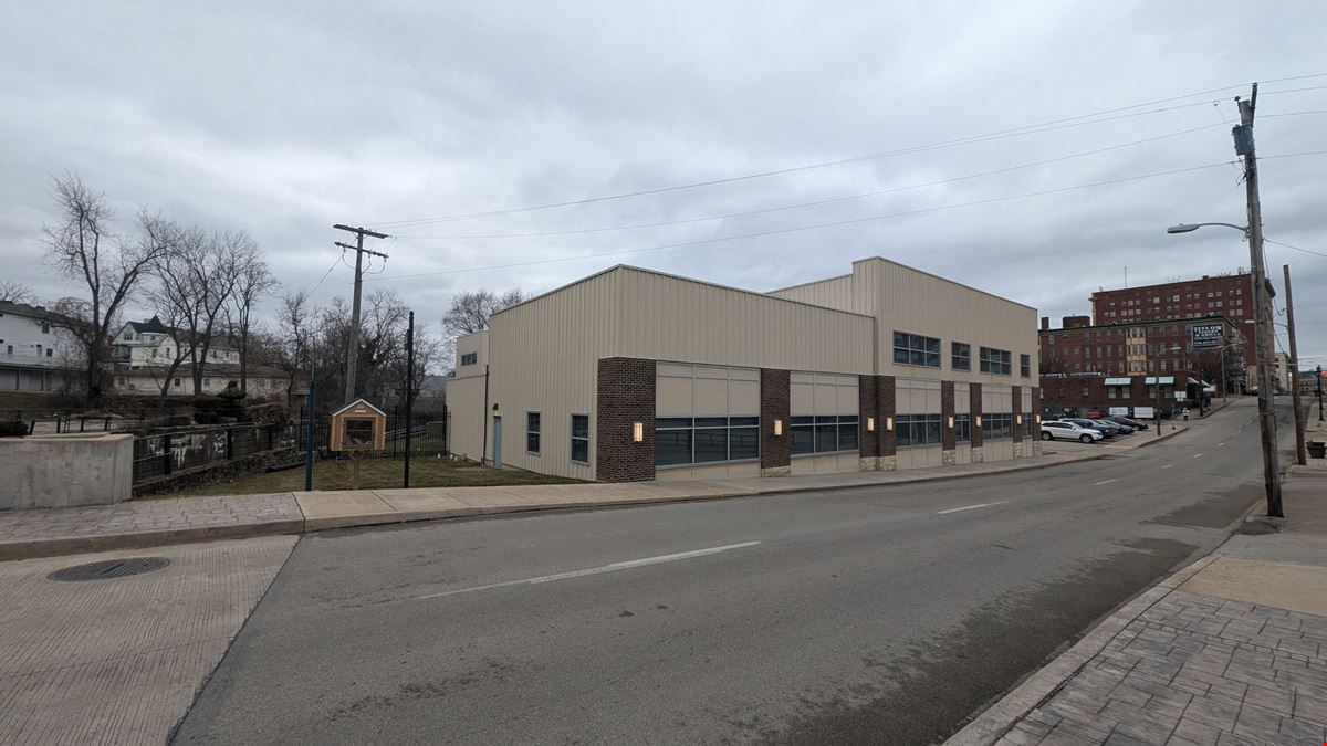 142 W Main St