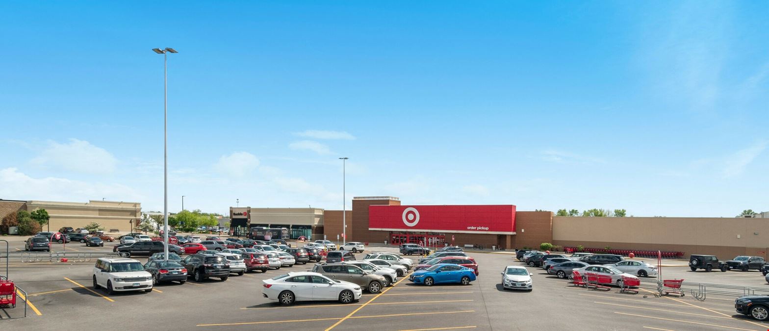 Shoppes at College Hills