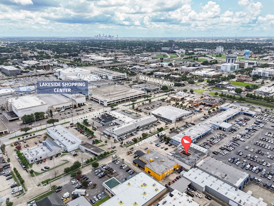 Versatile Second-Floor Space Near Lakeside Shopping Center