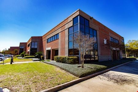 Preview of Industrial space for Rent at 520/524 Elmwood Park Blvd 