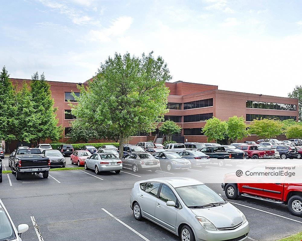 Maryland Farms Office Park - Parklane Building