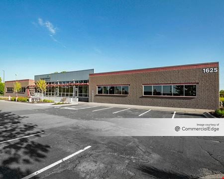 Preview of commercial space at 1625 Energy Park Drive