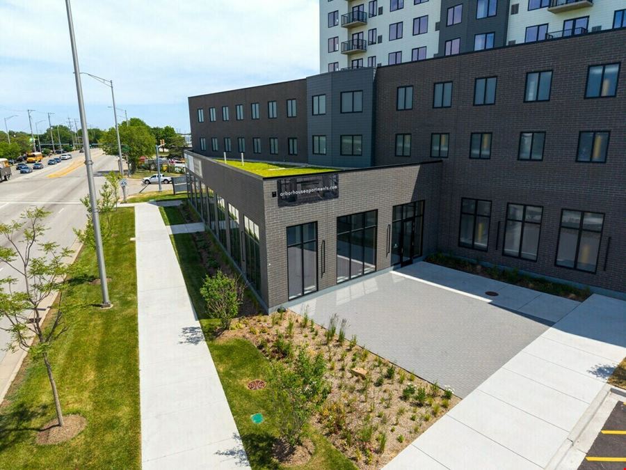 25 E. Algonquin Road