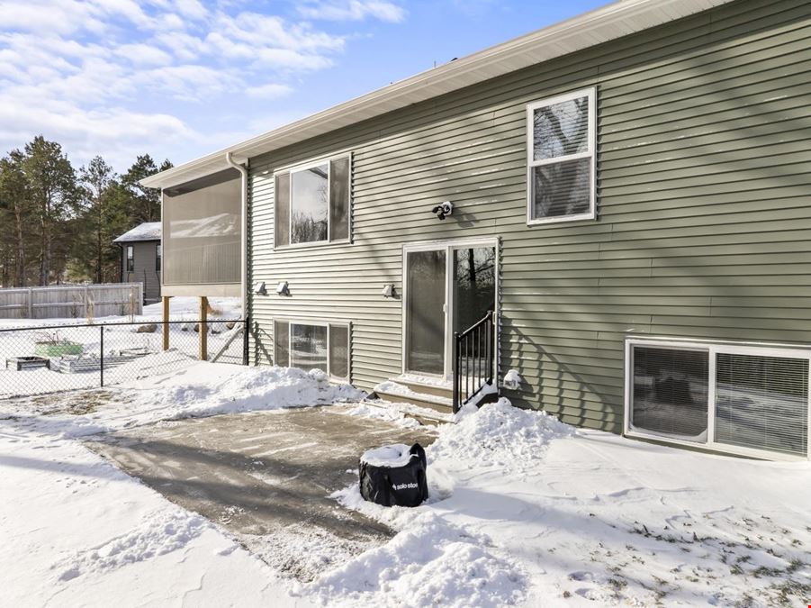 Modern Home in SW Rochester