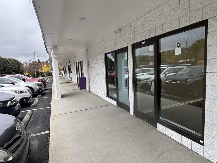 Retail End-cap on Merrimon Ave