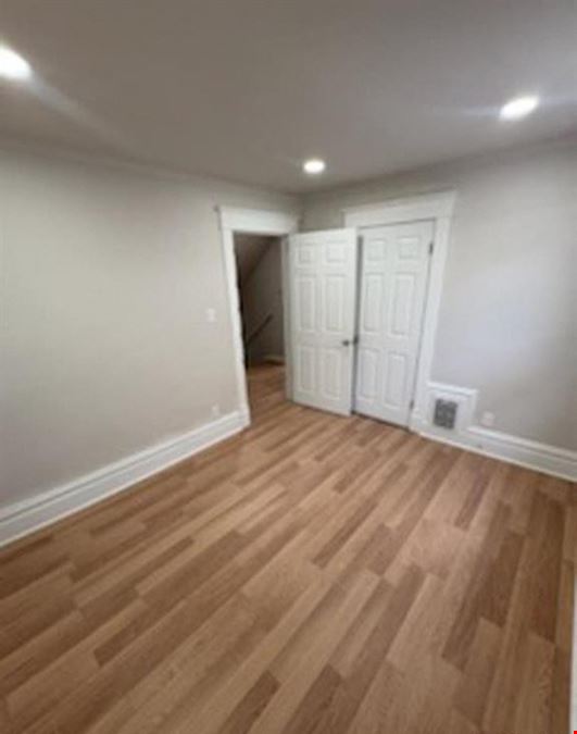 1611 W Barker Ave