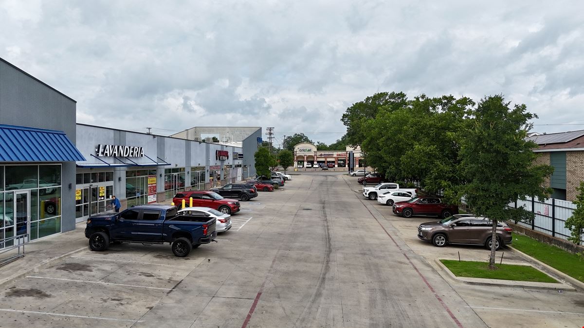2702 S. Buckner Blvd.