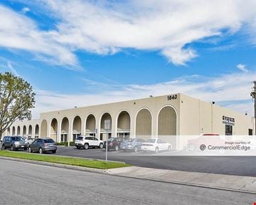 Stadium Plaza Business Park - Buildings 9 & 17-30