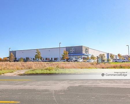Preview of commercial space at 1451 Dean Lakes Trl