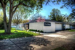 Freestanding Retail/Office For Lease