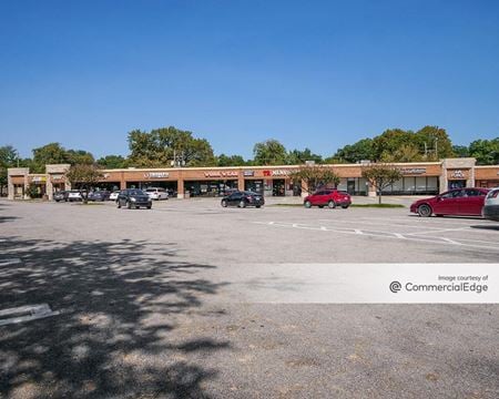 Preview of Retail space for Rent at 907 Northwest Hwy