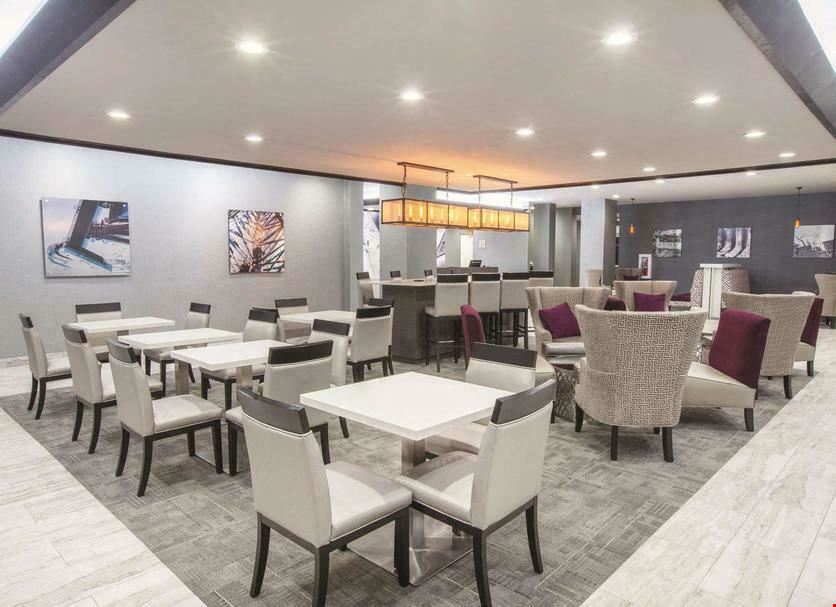 La Quinta Inn & Suites by Wyndham Kingsville