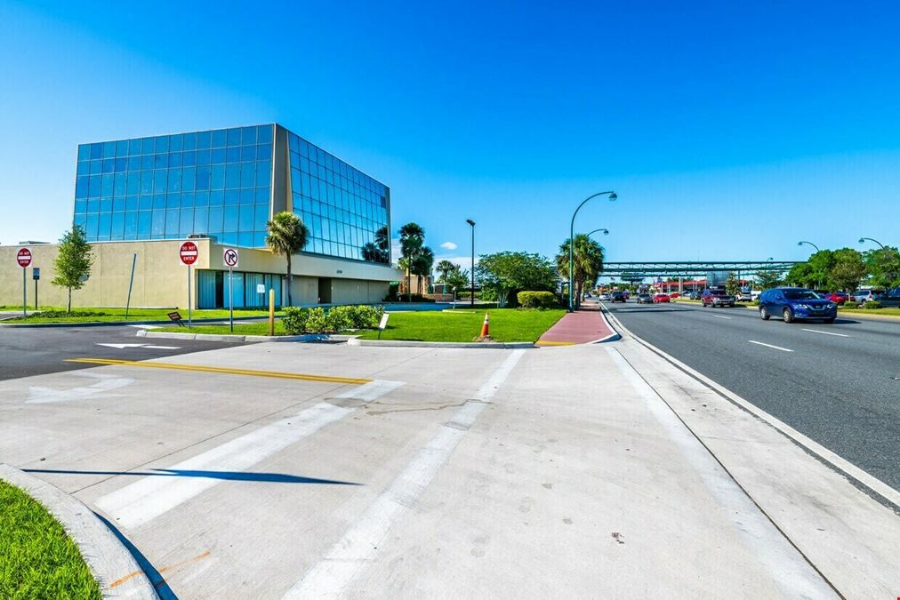 6900 BLDG