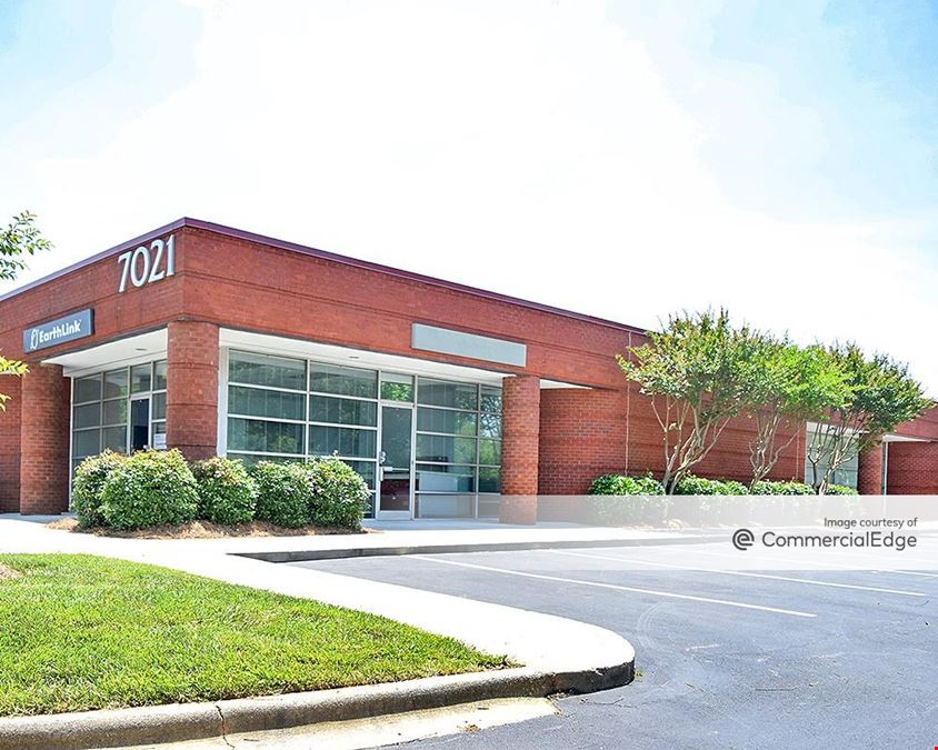 Airpark East - 7015-7021 Albert Pick Road