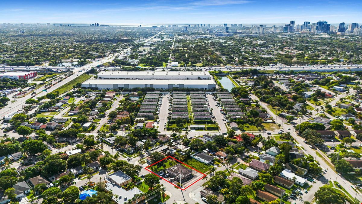 880 & 888 NW 25th Ave