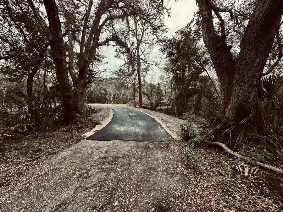 Executive Homesite - 4.19 Acres, Florida