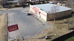 HIGH-VISIBILITY RETAIL IN SE WICHITA
