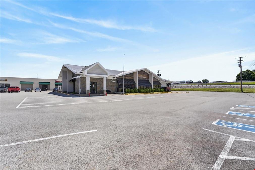 COMING SOON (Live Mon 6/22) - 4000 Fort Campbell Blvd - For Lease