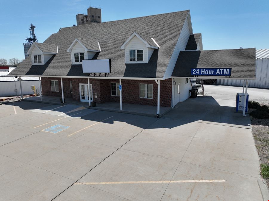 FORMER BANK - FIRTH, NE