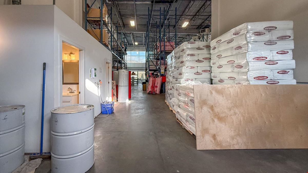 Centrally located industrial end-cap for sublease in the West Kelowna Business Park.