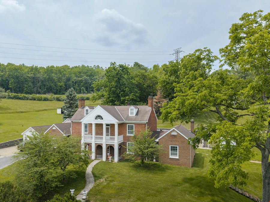 HISTORIC HOME WITH BOUTIQUE BED & BREAKFAST POTENTIAL