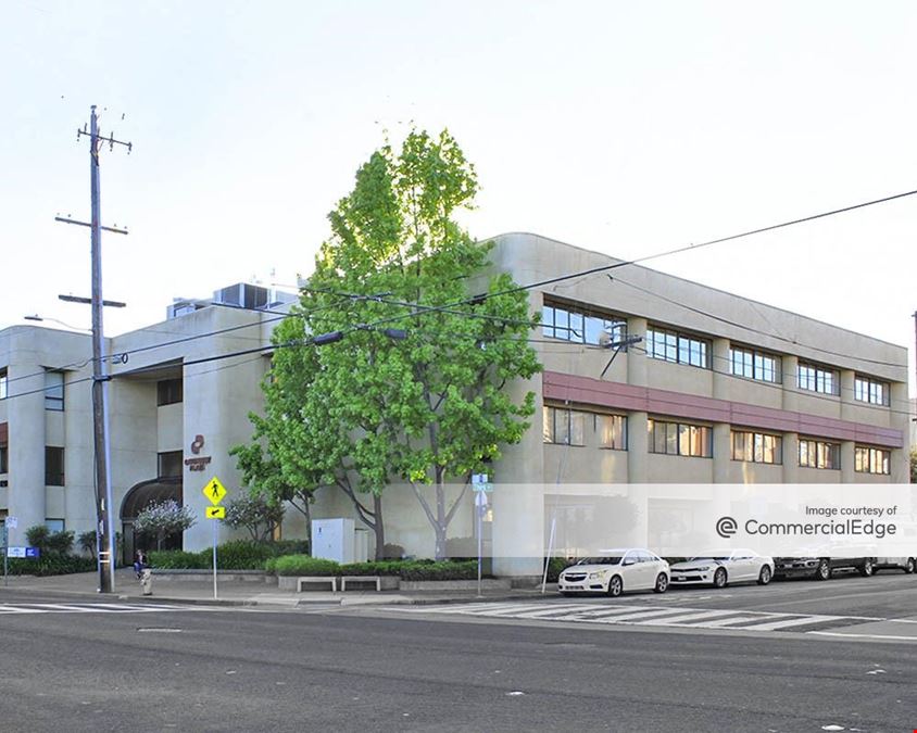 Gatehouse Plaza