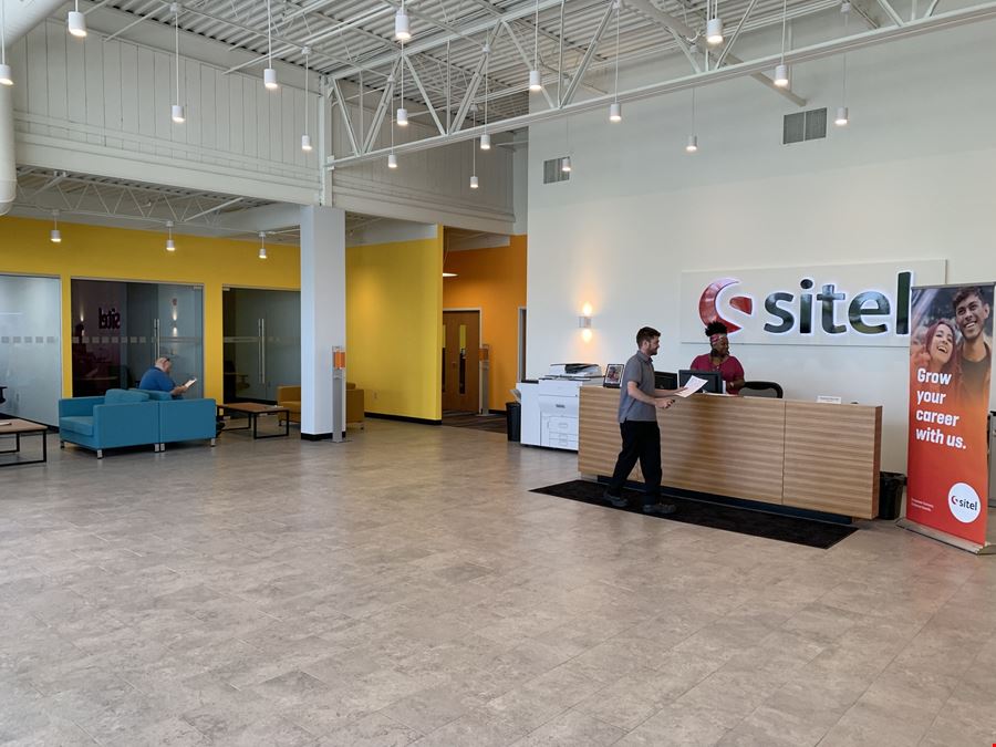 Outlet Corporate Center