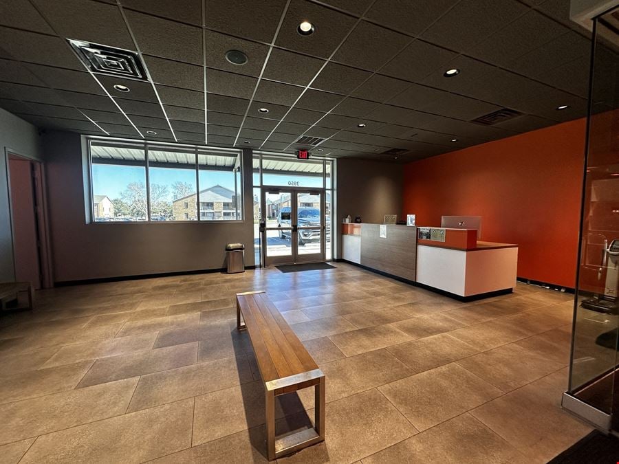 3950 Catclaw Drive - Freestanding Building