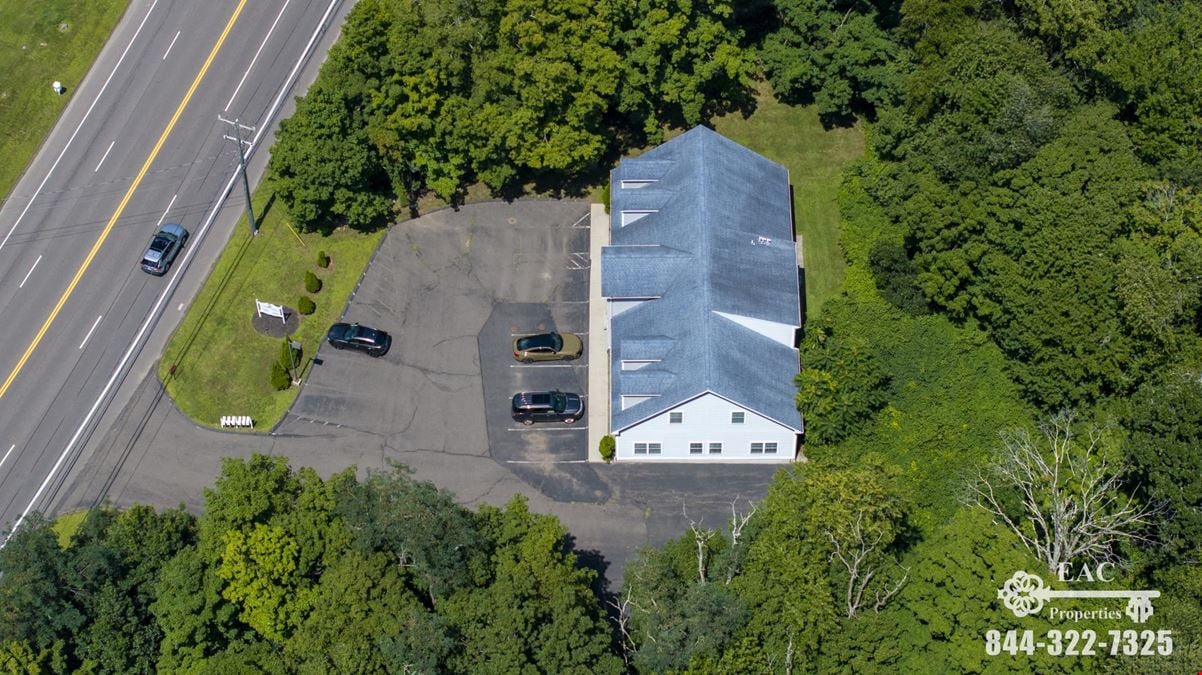 238 Monroe Turnpike, Monroe