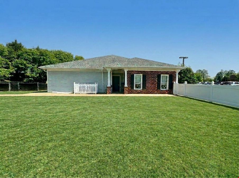 5000 Ridgedale Parkway