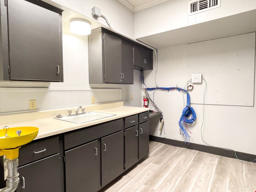 Renovated and Well-Located Office Building for Lease