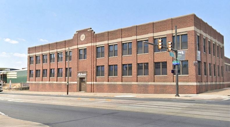 Preview of Industrial space for Rent at 495-499 E. Erie Avenue