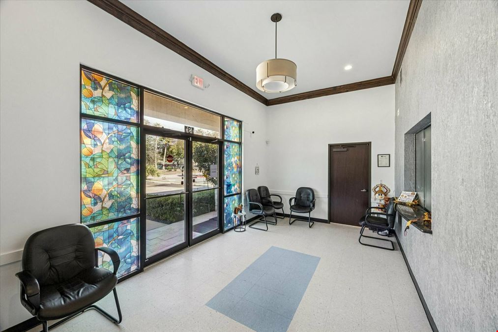 2708 SF Medical Office -