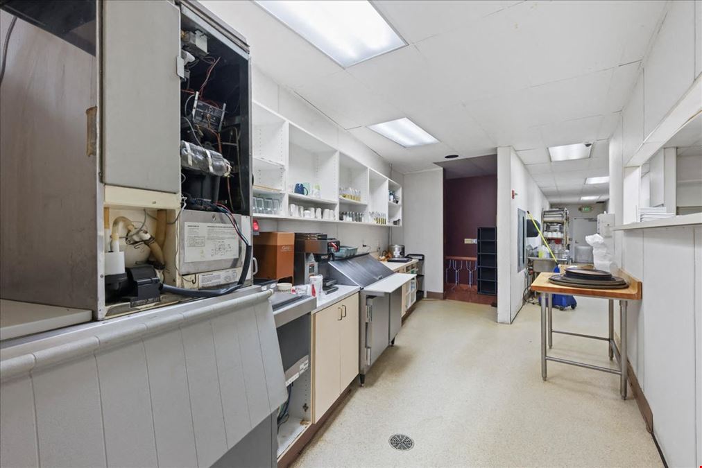 1650 w bakerview