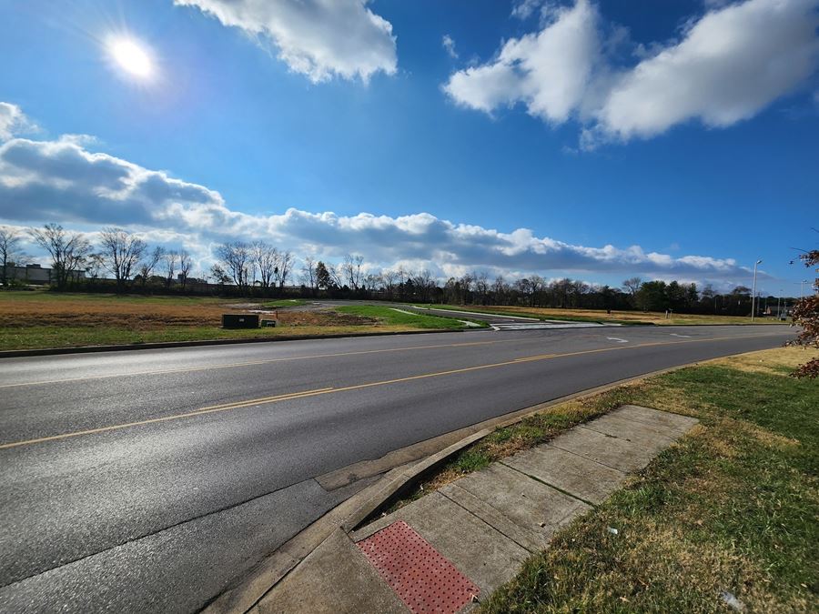 Charlie Court- Gary Farms