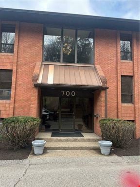 McKnight East Professional Office