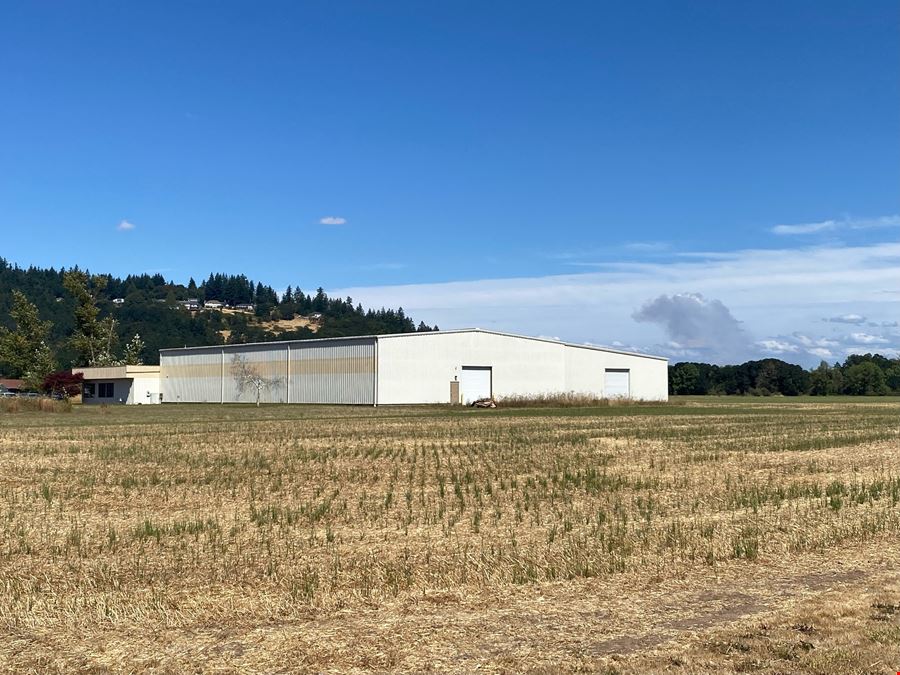 Ag Industrial Warehouse For Lease