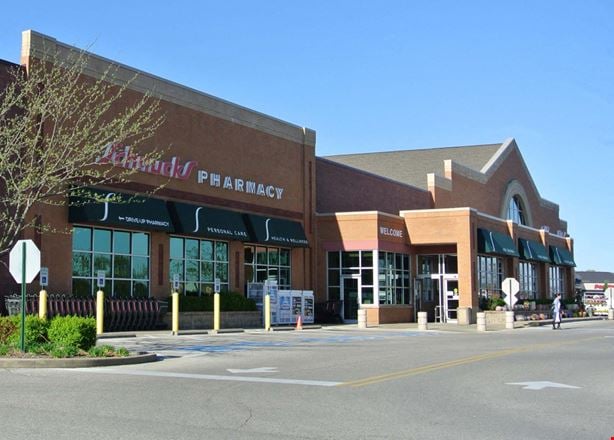 Preview of Retail space for Rent at 8301 - 8437 Bell Oaks Drive