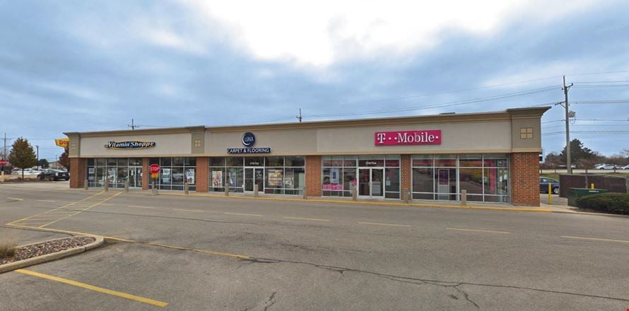 Preview of Retail space for Rent at 17 W 704 22nd Street