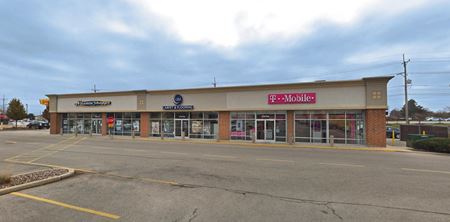 Preview of Retail space for Rent at 17 W 704 22nd Street