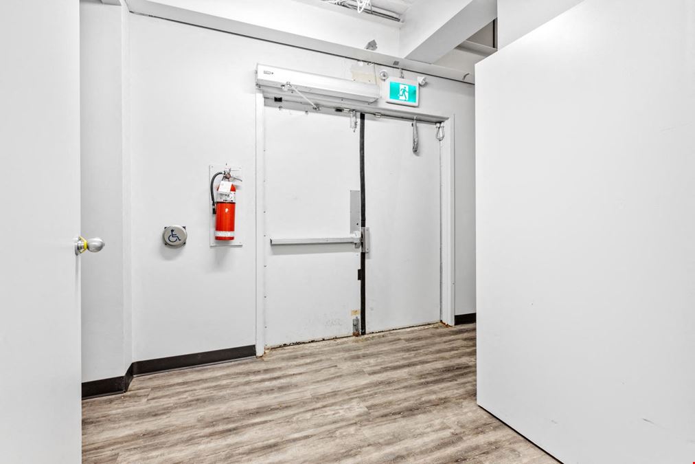 155 Terence Matthews Crescent unit 1&8