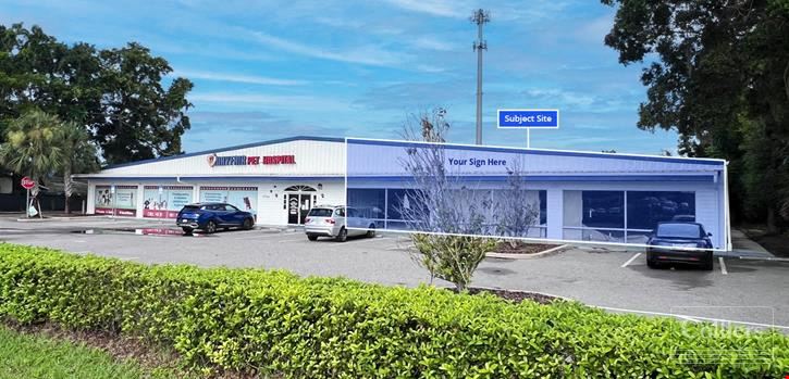 9,516 SF End-Cap in a Freestanding Bldg.